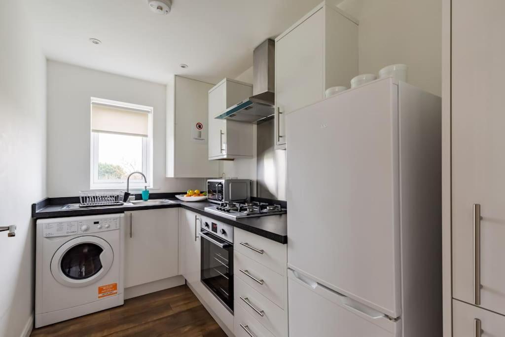Tm - Rana Court 1 Bedroom Apartment With Balcony Oxford Eksteriør billede
